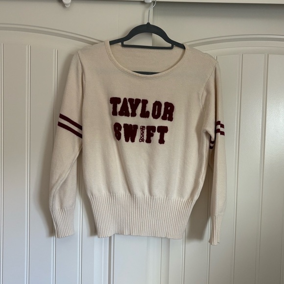 Taylor Swift Sweaters - Taylor Swift Collegiate Varsity Crewneck Sweater white red / burgundy size XS